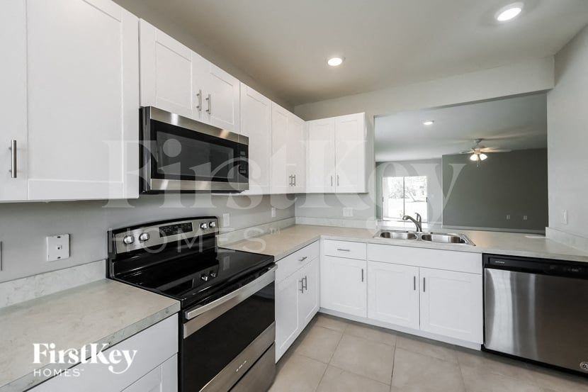 27993 Arrowhead Cir - Photo 6 of 15