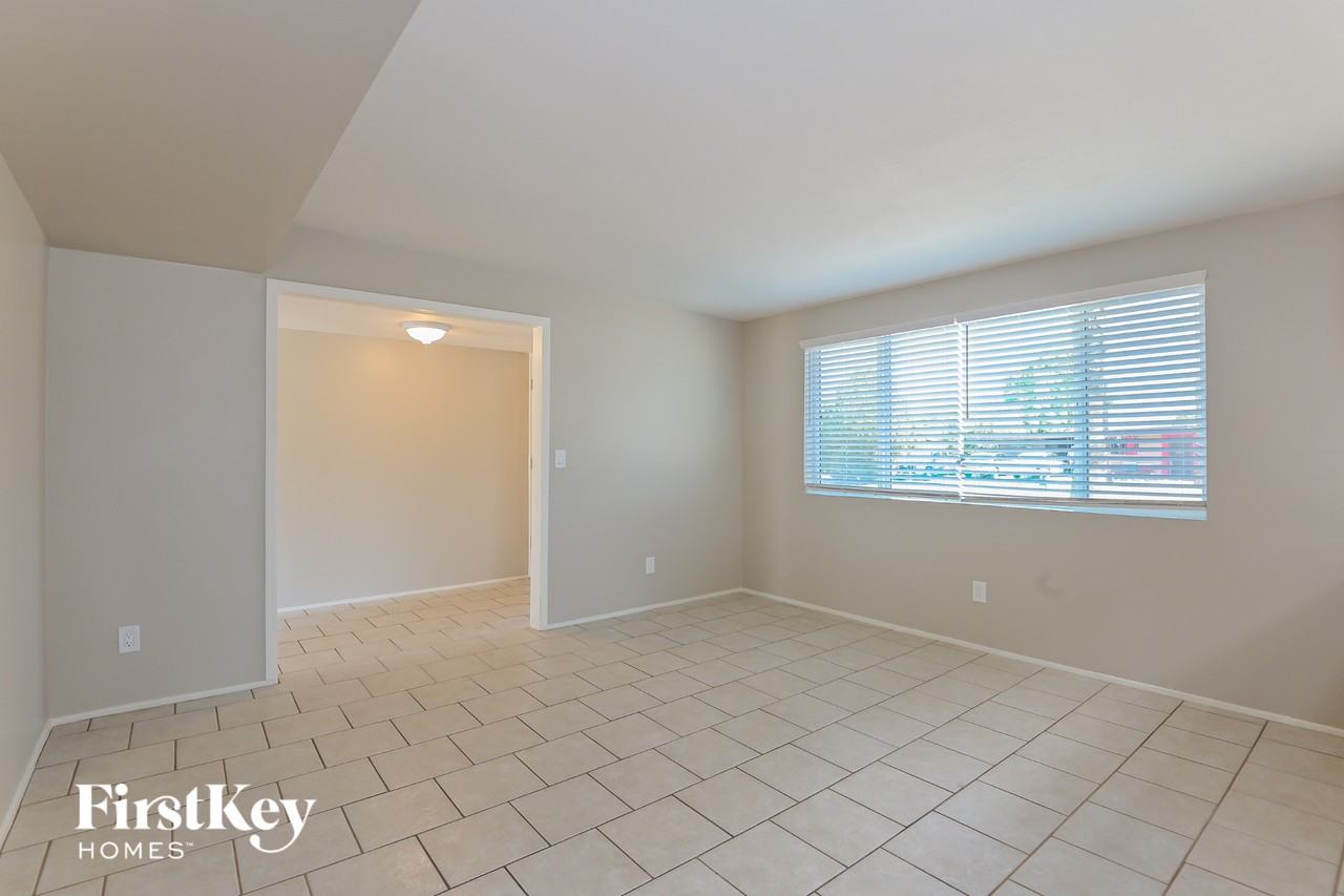 8542 E 19th St - Photo 2 of 15