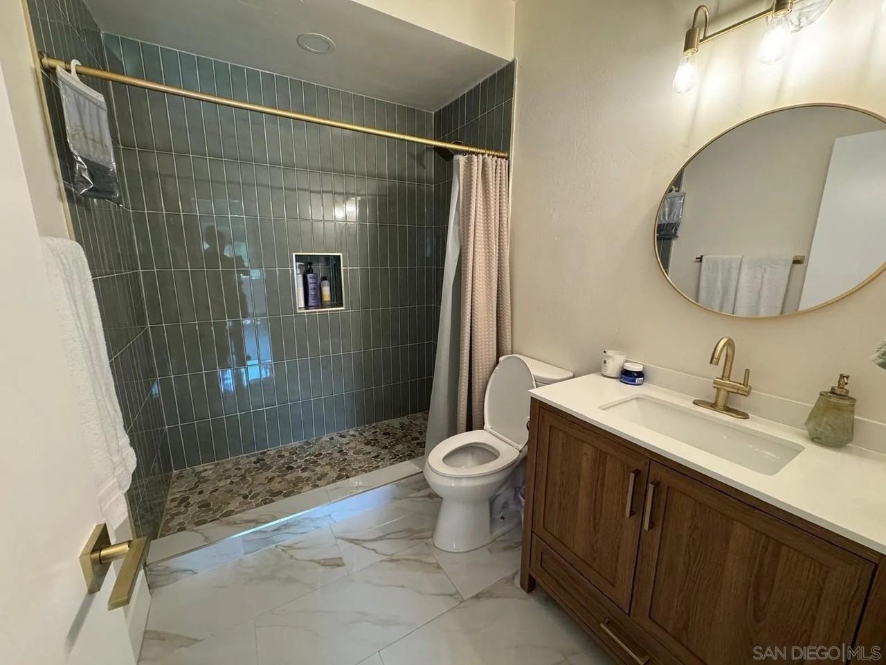 4221 1/2 Vista Way - Photo 6 of 10