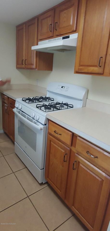 897 Levitt Pkwy - Photo 6 of 15