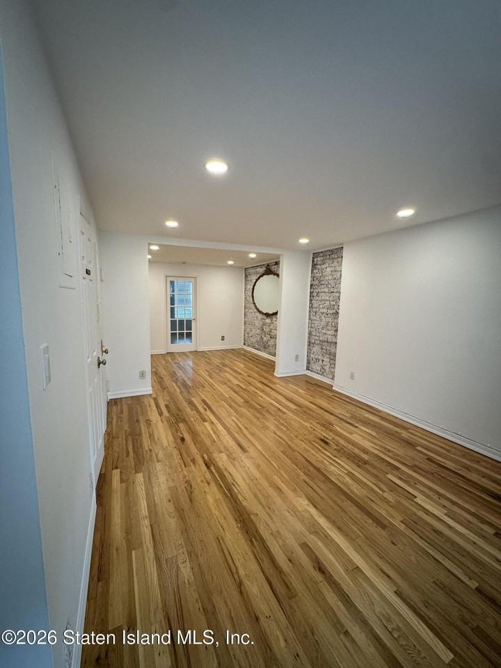 78 4th Pl #3 - Photo 5 of 11