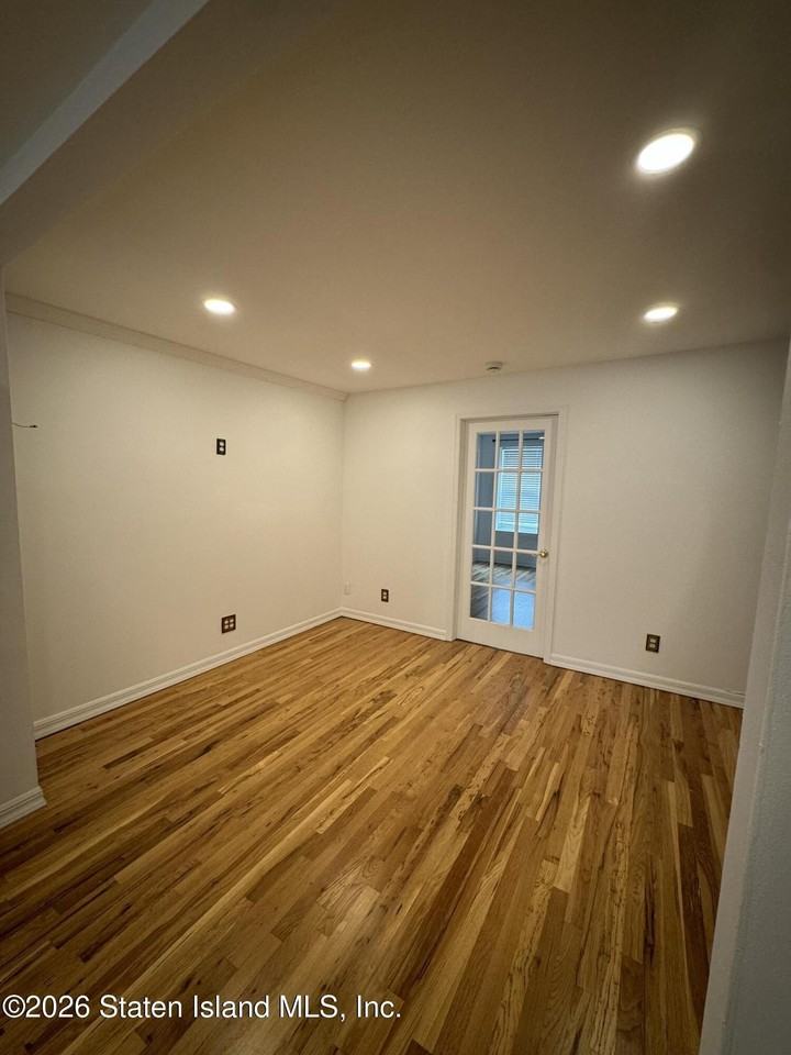 78 4th Pl #3 - Photo 6 of 11