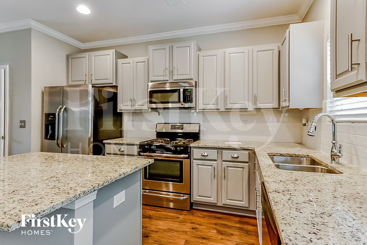 326 Chapel Hill Trl - Photo 6 of 15