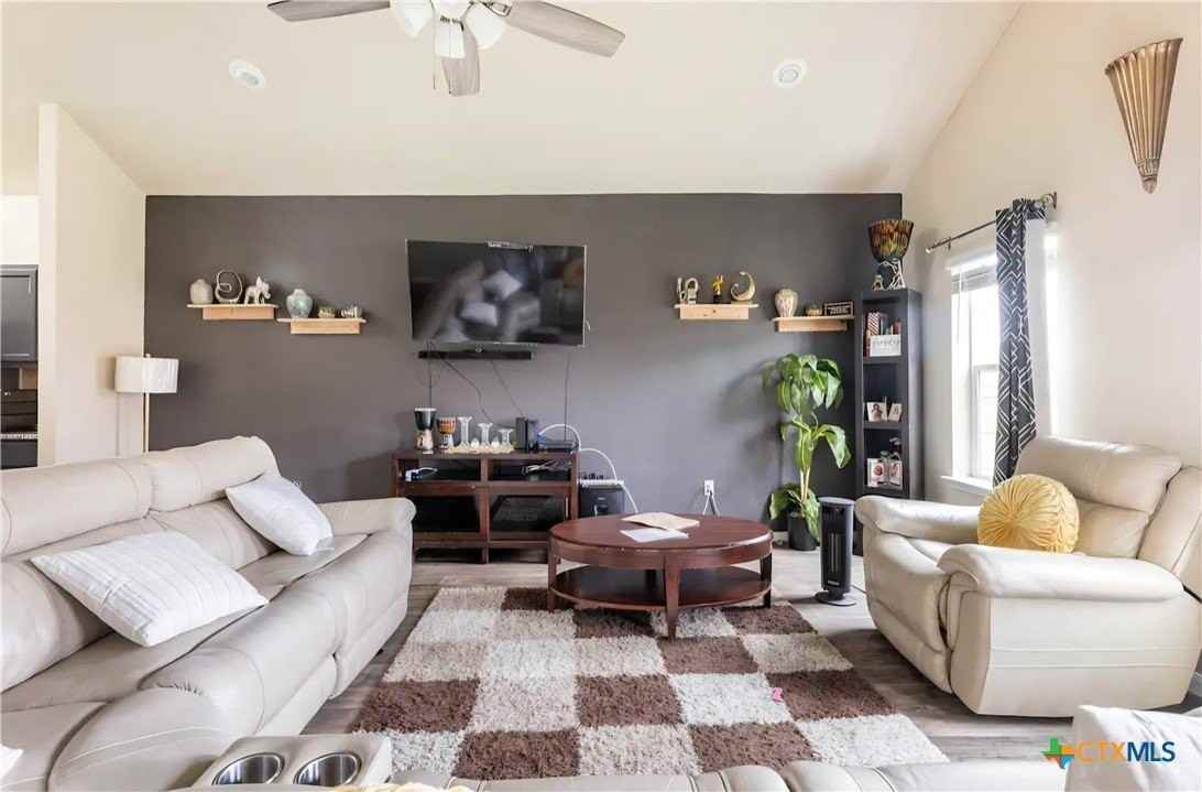 1030 Apricot Ln - Photo 7 of 16