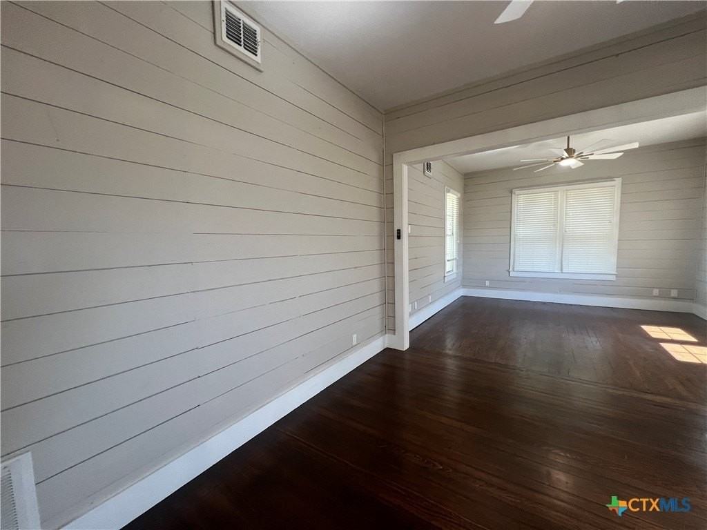 16862 Fm 306 - Photo 7 of 29