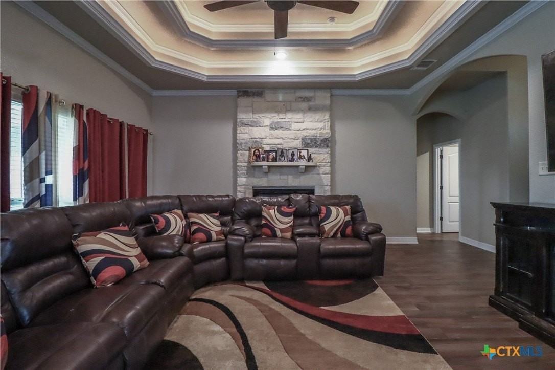 8107 Preston Hollow Dr - Photo 7 of 44
