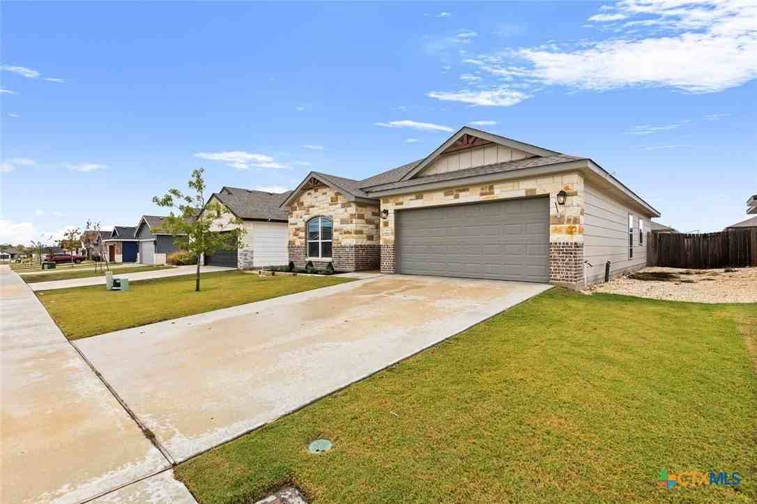 1614 Flatland Trl - Photo 3 of 39