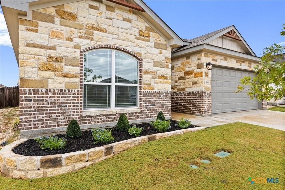 1614 Flatland Trl - Photo 6 of 39