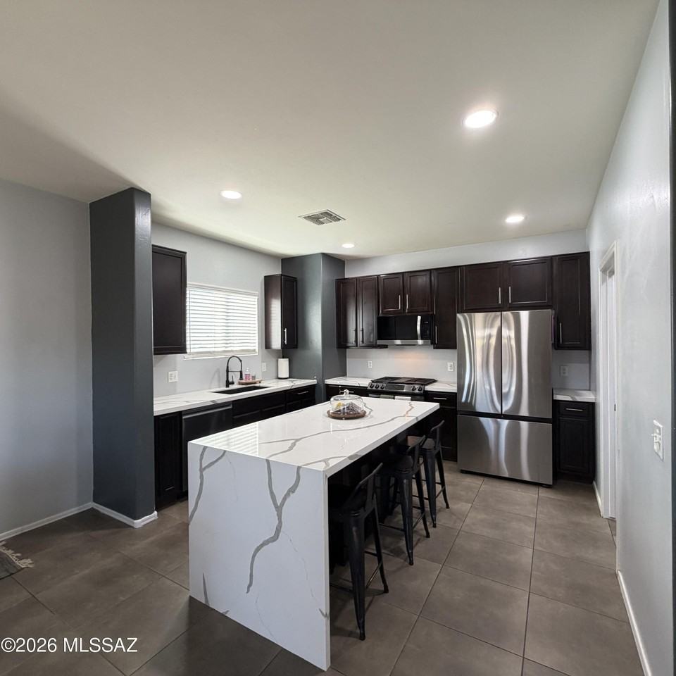 726 S Harry P Stagg Dr - Photo 6 of 24