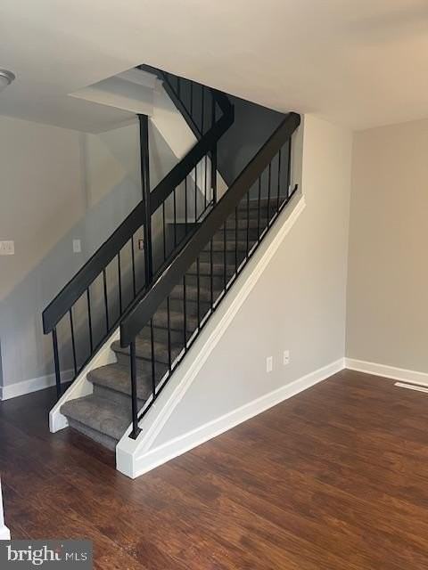 22 Candlewick Ct - Photo 2 of 17