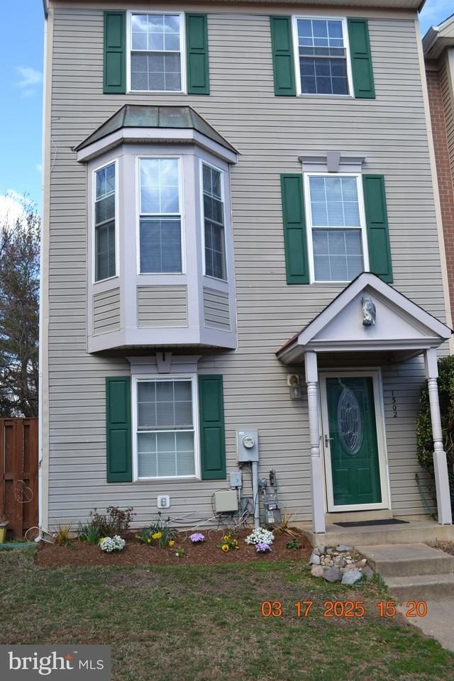 1302 Hill Born Dr - Photo 2 of 31