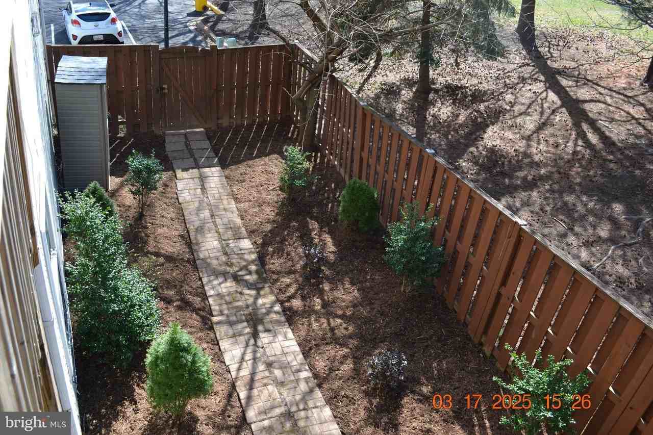 1302 Hill Born Dr - Photo 5 of 31