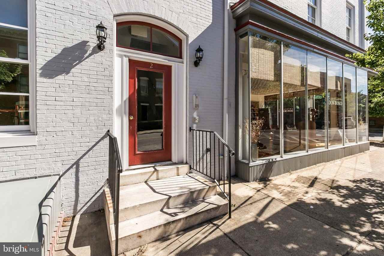 2 W Henrietta St #B - Photo 2 of 38
