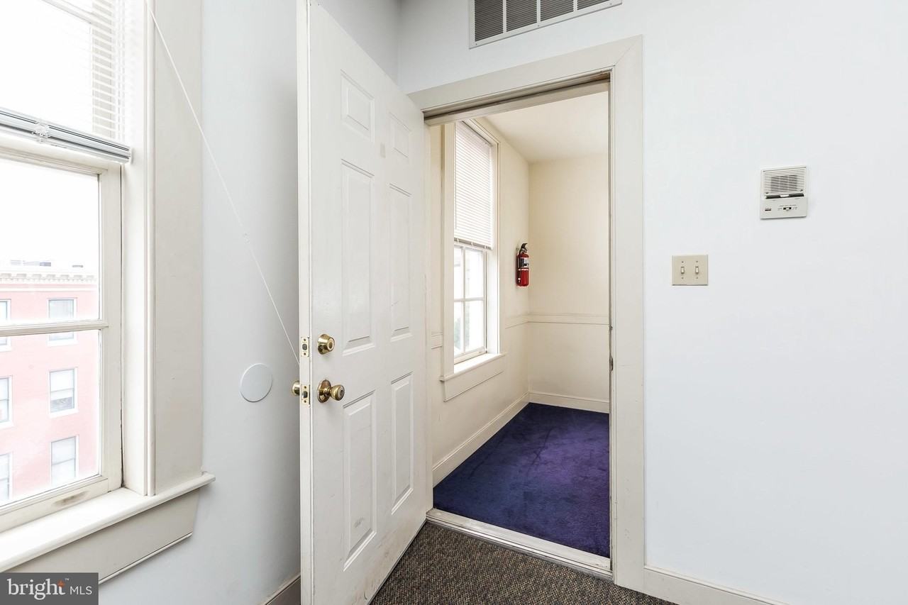 2 W Henrietta St #B - Photo 7 of 38