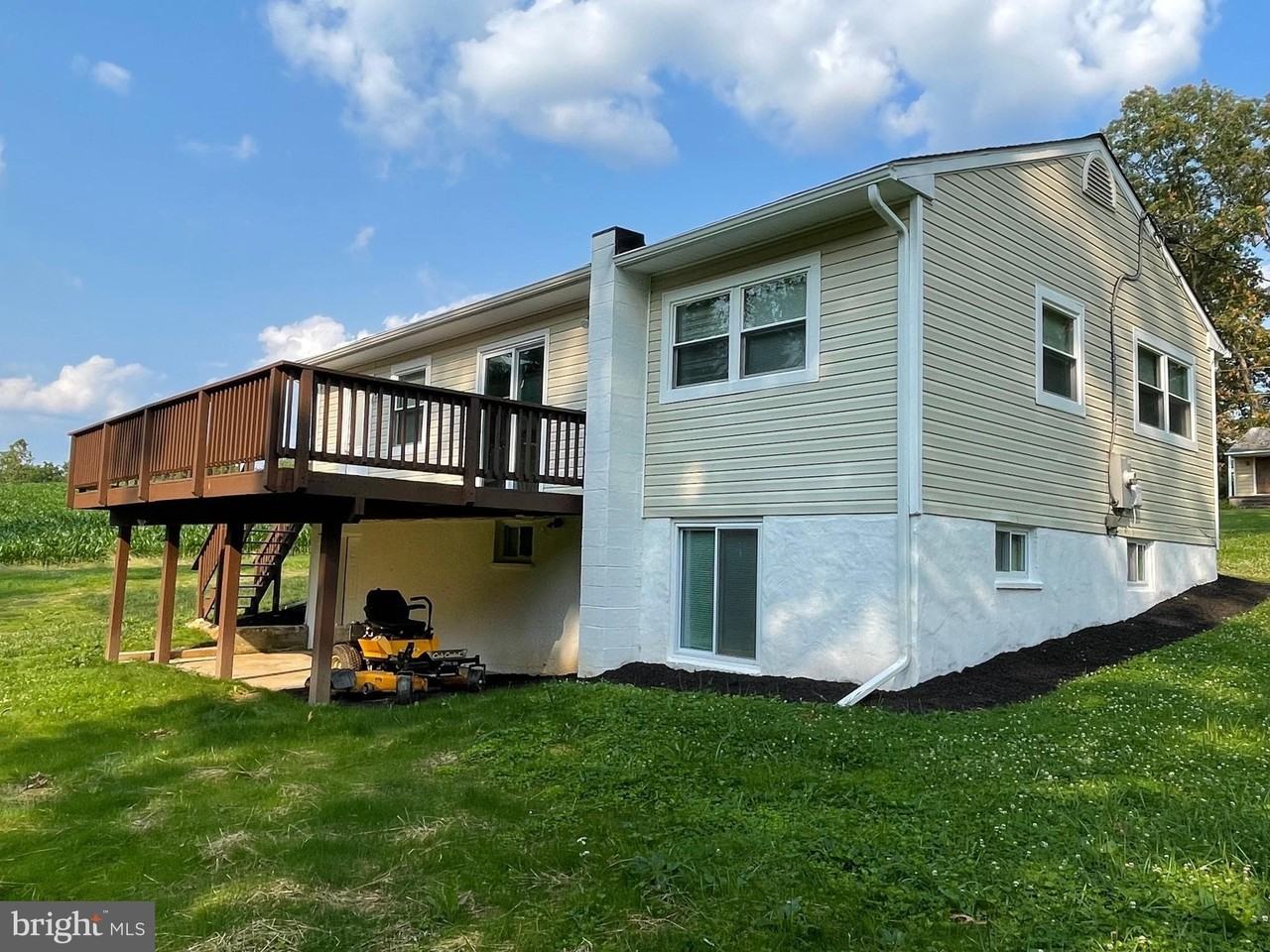 7516 Dogwood Rd - Photo 2 of 19