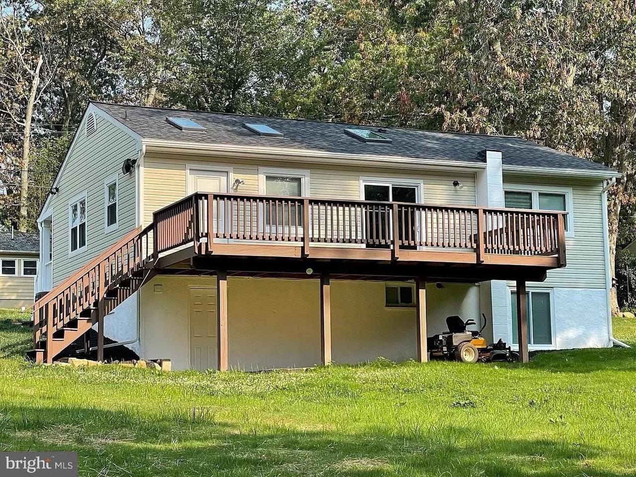 7516 Dogwood Rd - Photo 6 of 19