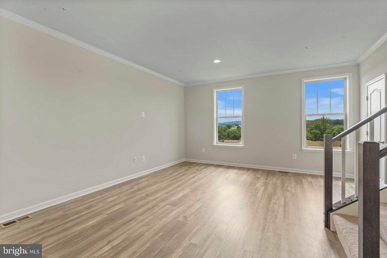 5907 Garden Walk Dr - Photo 3 of 32