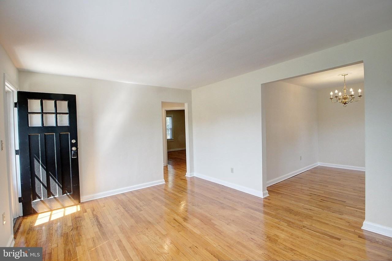 537 Wilson Pl - Photo 3 of 17