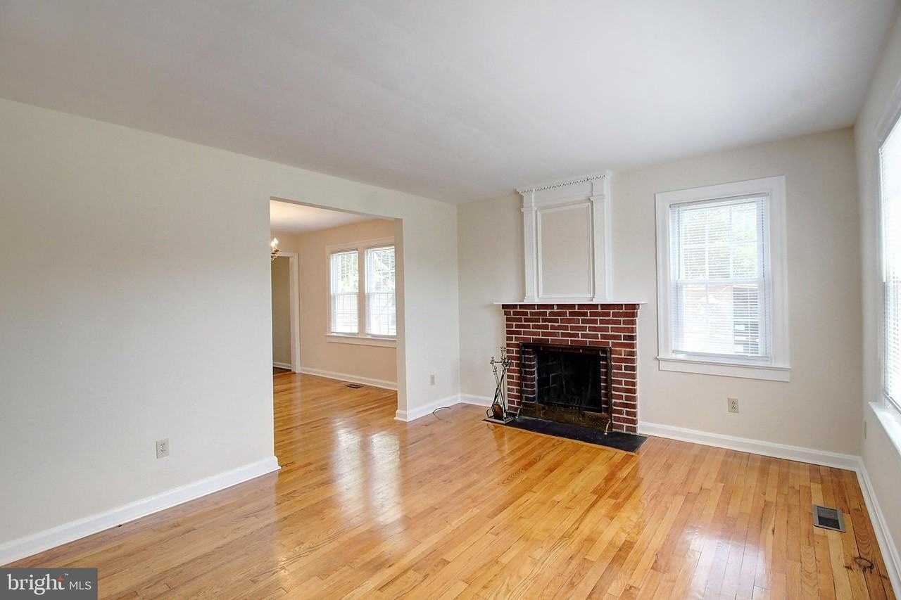537 Wilson Pl - Photo 4 of 17