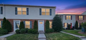 featured image of 483 Arwell Ct #483