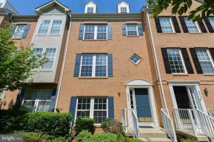 5915 Trumpet Sound Ct #4 - Photo 1 of 1