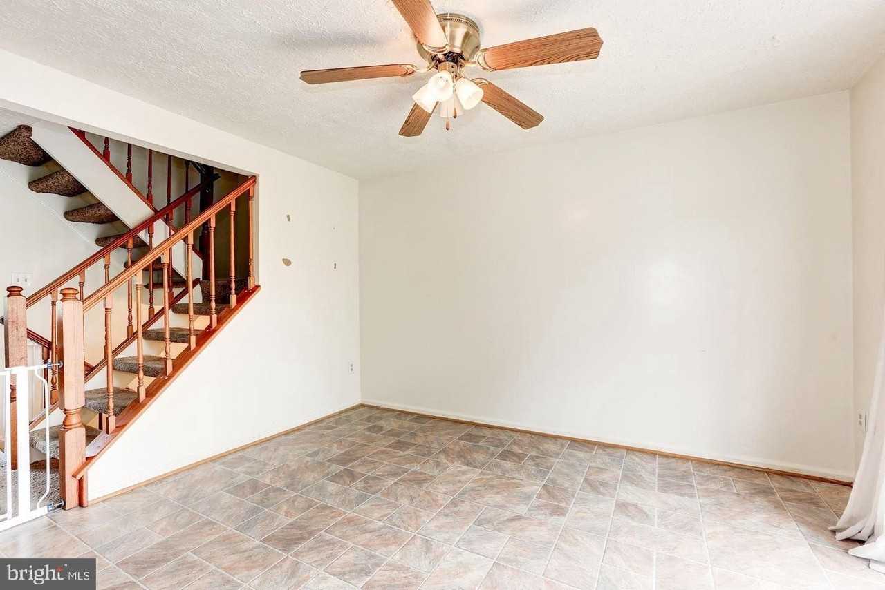 10117 Shelldrake Cir - Photo 6 of 14