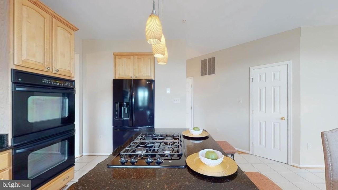13011 Firestone Ct - Photo 6 of 50