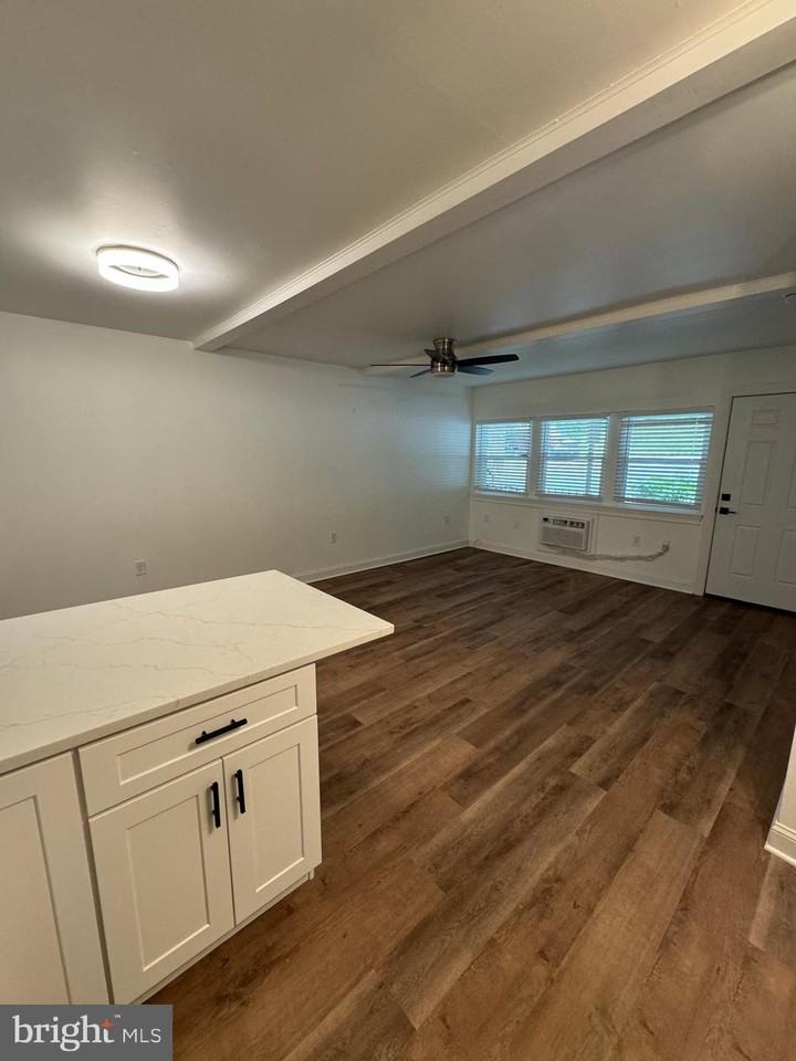 4930 W Chester Pike #203 - Photo 6 of 18