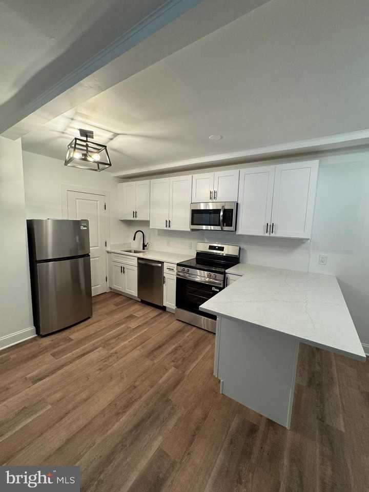 4930 W Chester Pike #203 - Photo 7 of 18