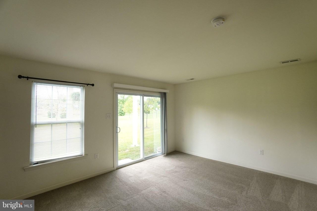 431 Williamson Ct - Photo 4 of 42