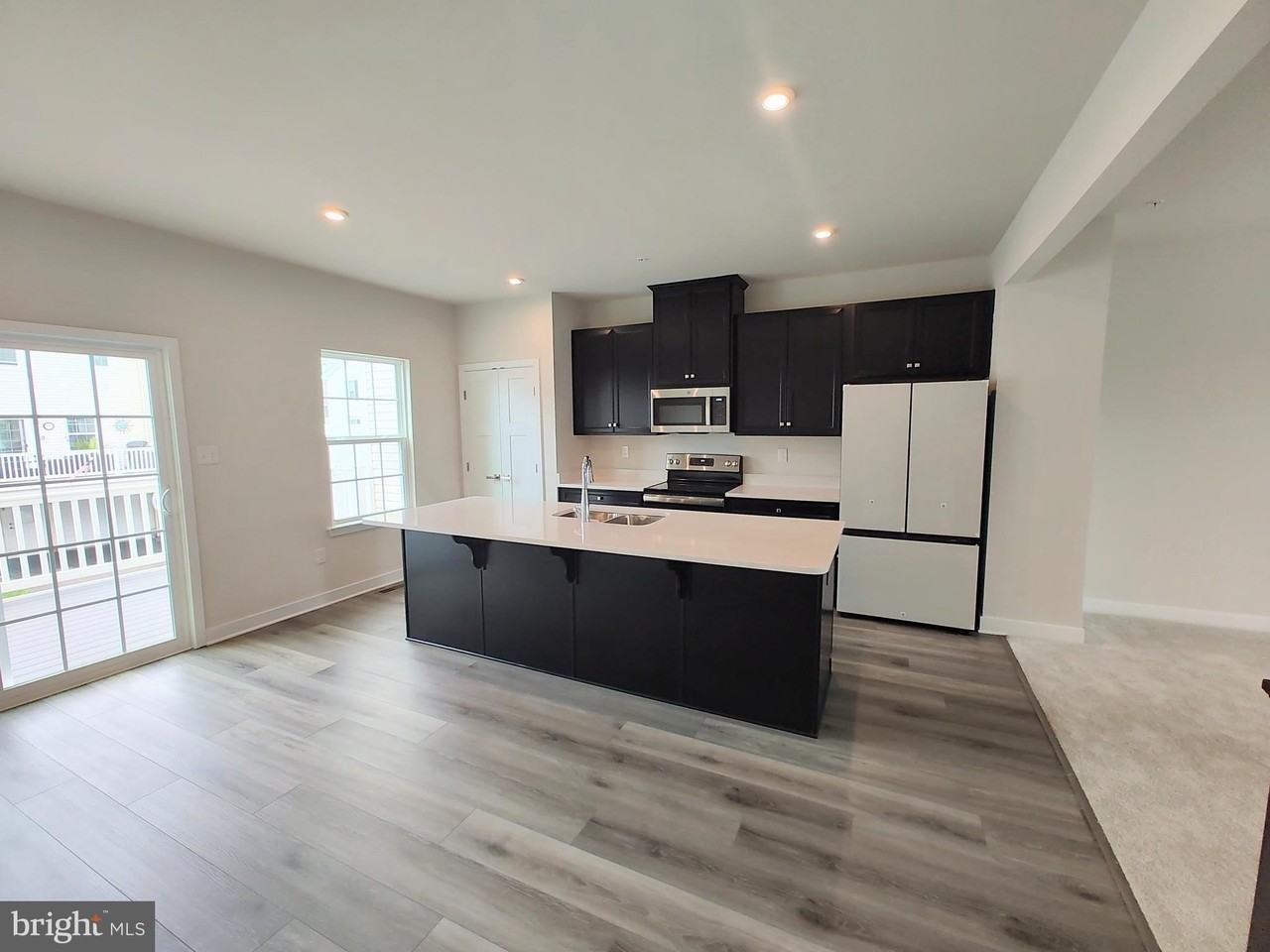 22 Indian Field Ln - Photo 3 of 30