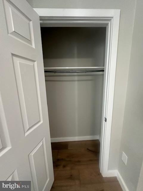 2723 Sears St - Photo 2 of 15