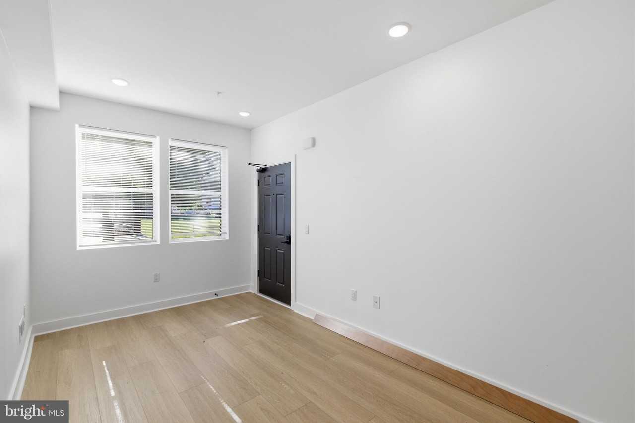2310 N Sydenham St #1 - Photo 3 of 19