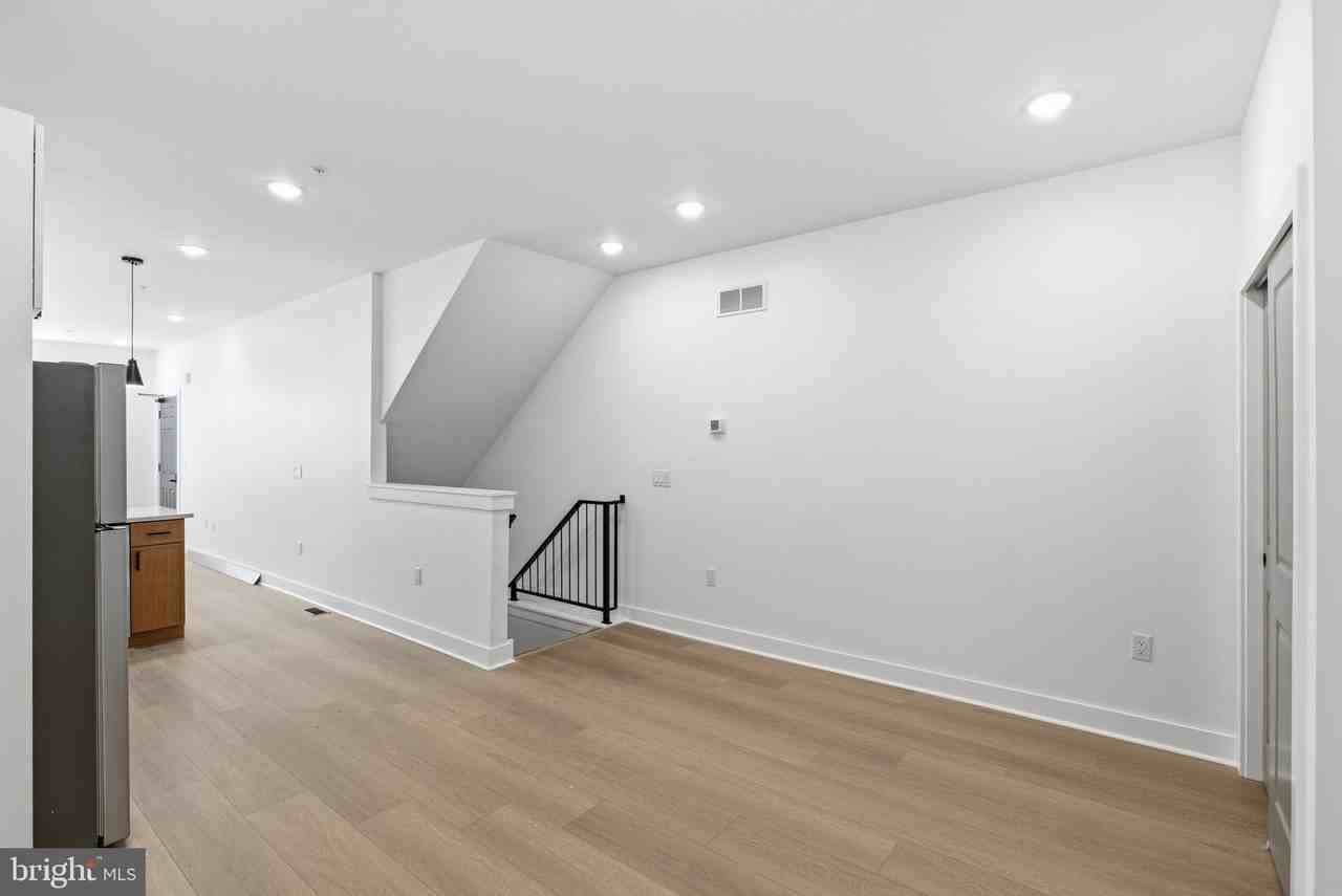 2310 N Sydenham St #1 - Photo 5 of 19