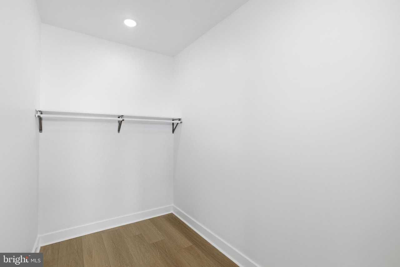 2310 N Sydenham St #2 - Photo 7 of 19