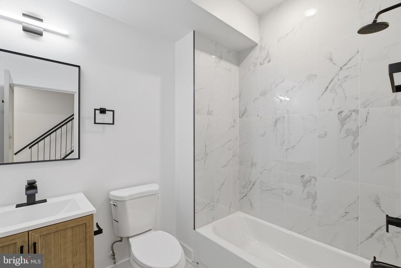 2505 N 11th St #2 - Photo 7 of 18