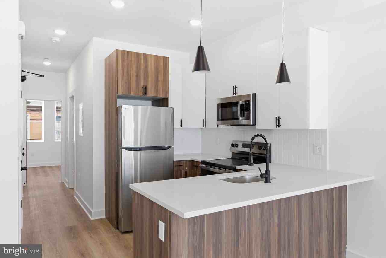 2534 N 11th St #2 - Photo 2 of 19