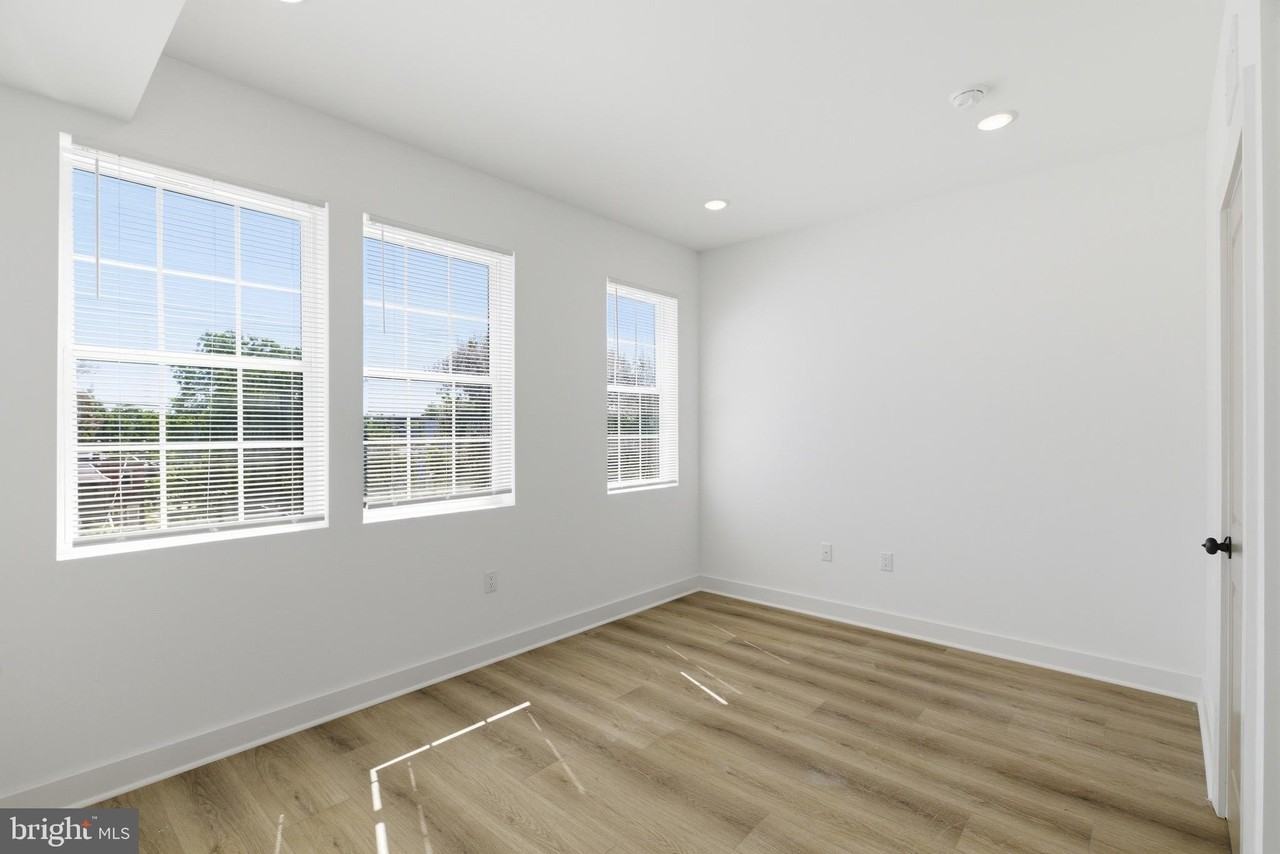 2534 N 11th St #2 - Photo 6 of 19