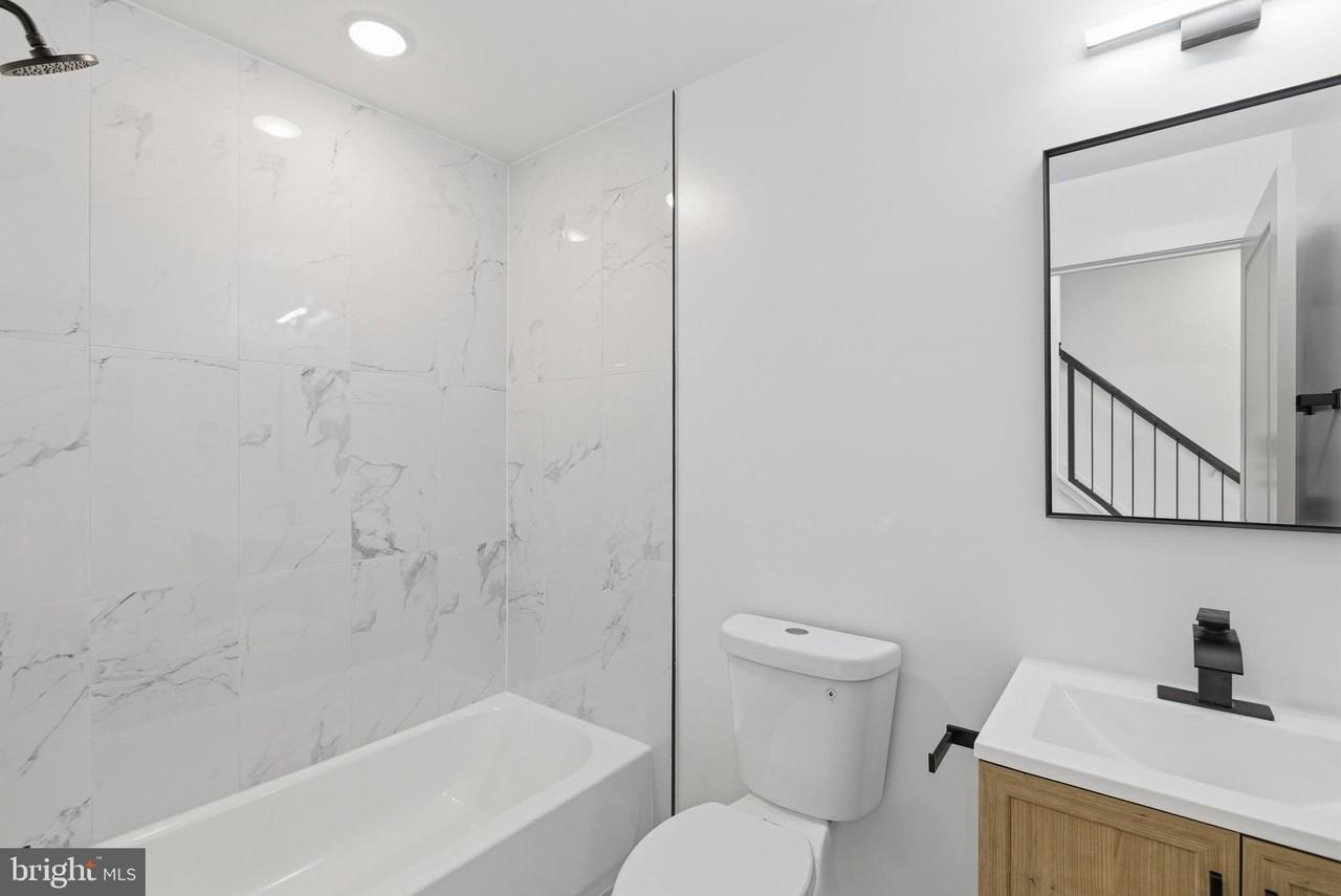 2534 N 11th St #2 - Photo 7 of 19
