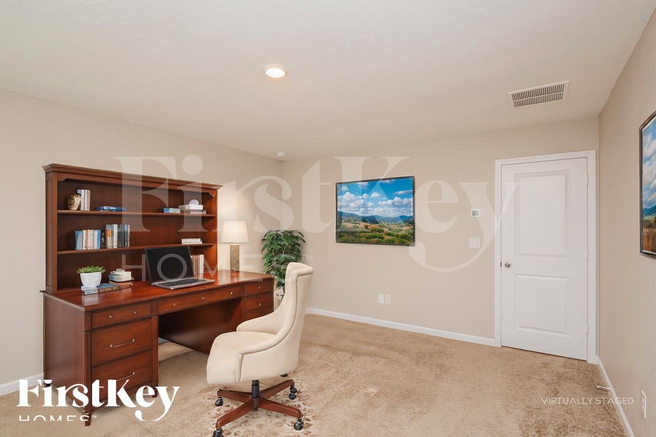 811 Walnut Creek Cir - Photo 4 of 18