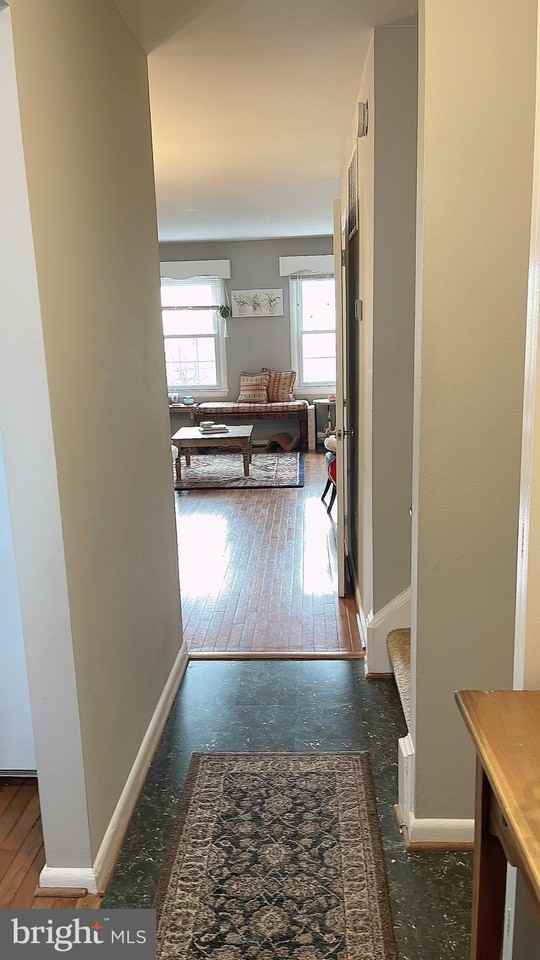 306 S Wayne St #B - Photo 2 of 21