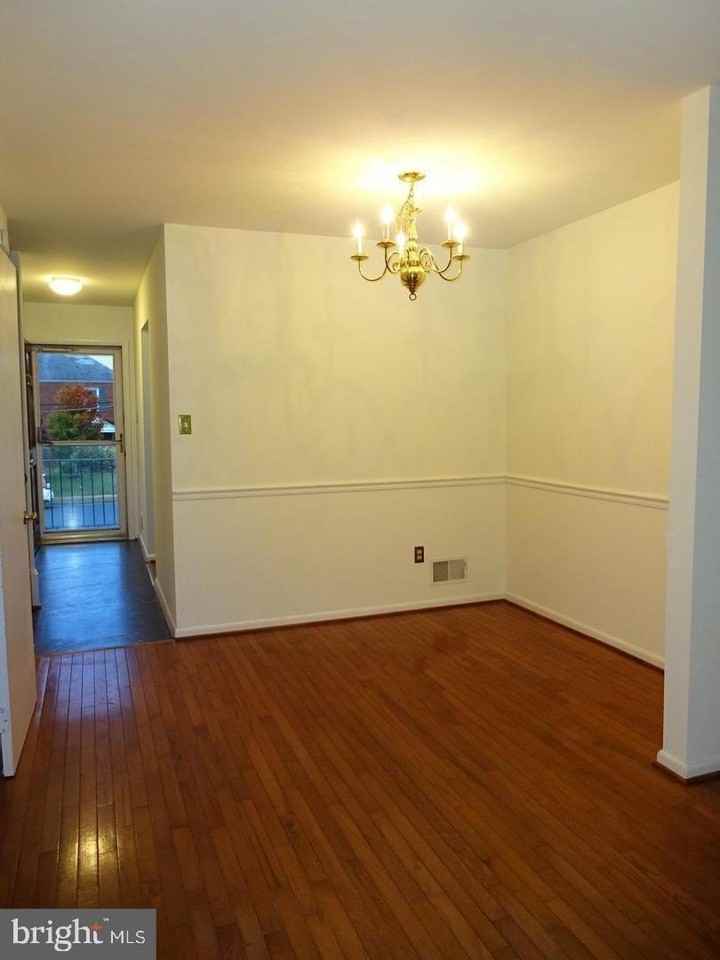 306 S Wayne St #B - Photo 5 of 21