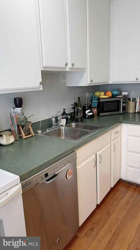 306 S Wayne St #B - Photo 6 of 21