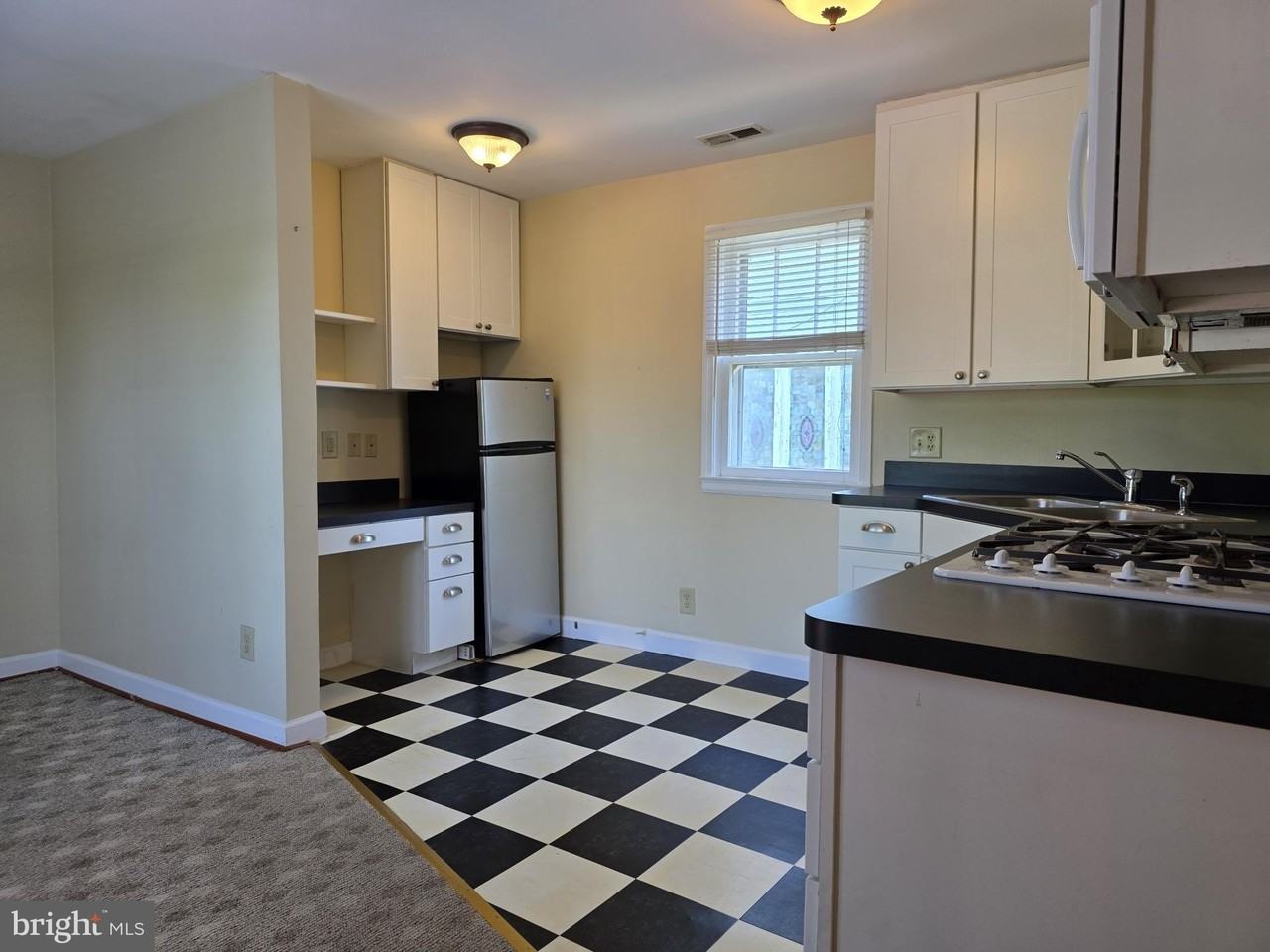 1408 Caroline St #3 - Photo 6 of 16