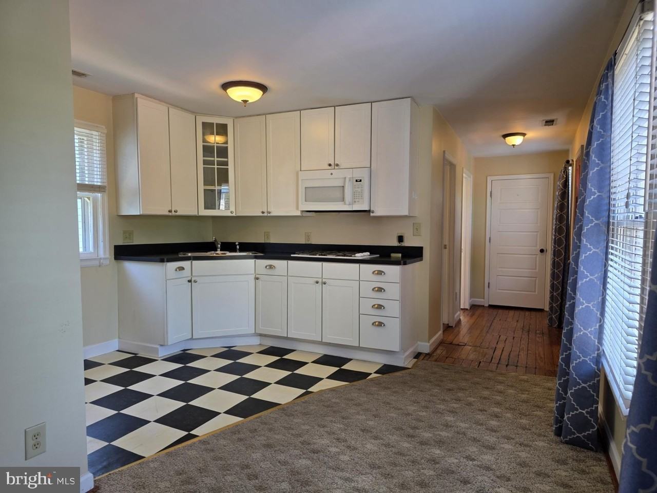 1408 Caroline St #3 - Photo 7 of 16