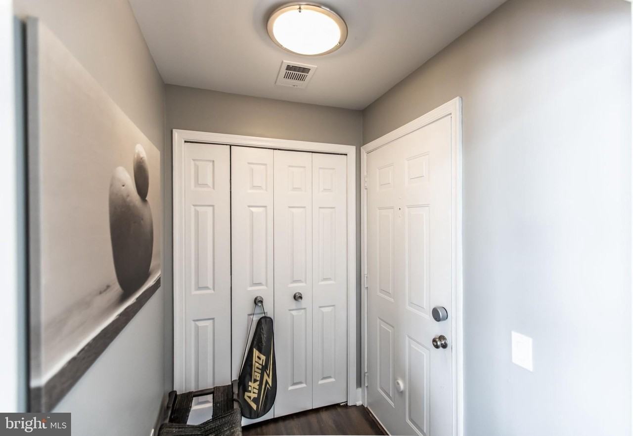 8201 Crossbrook Ct #301 - Photo 7 of 24