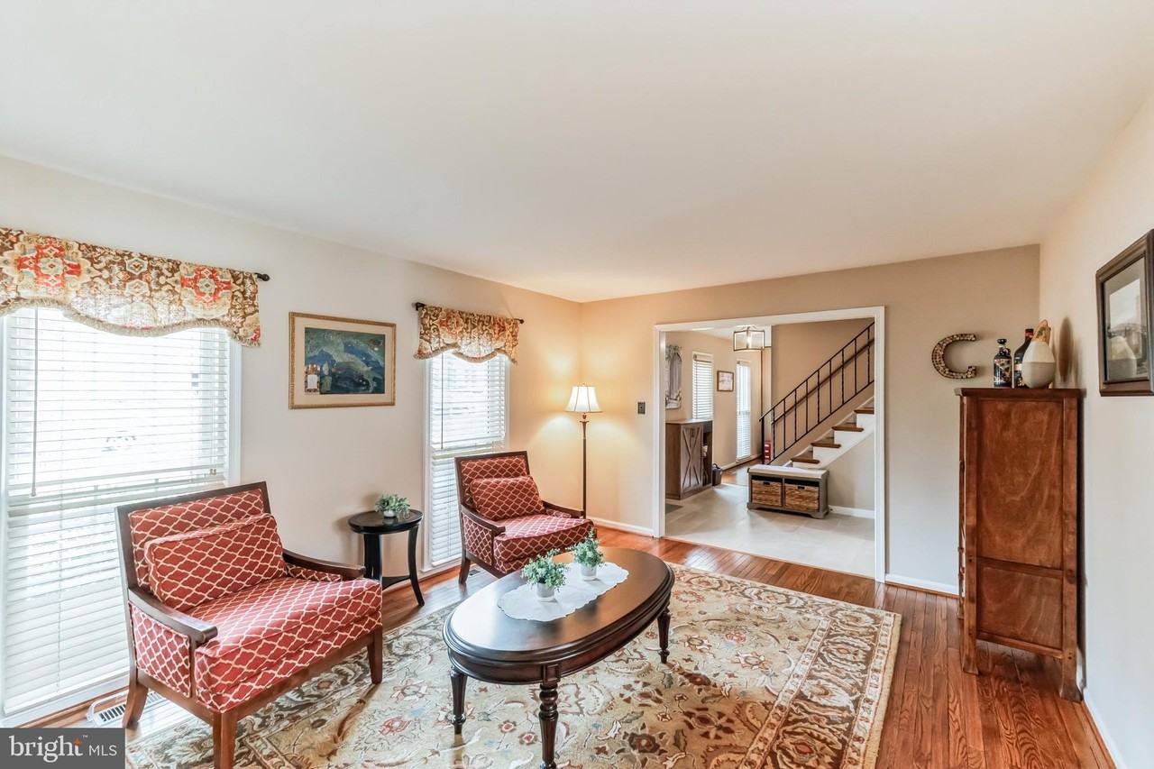 8606 Etta Dr - Photo 6 of 28