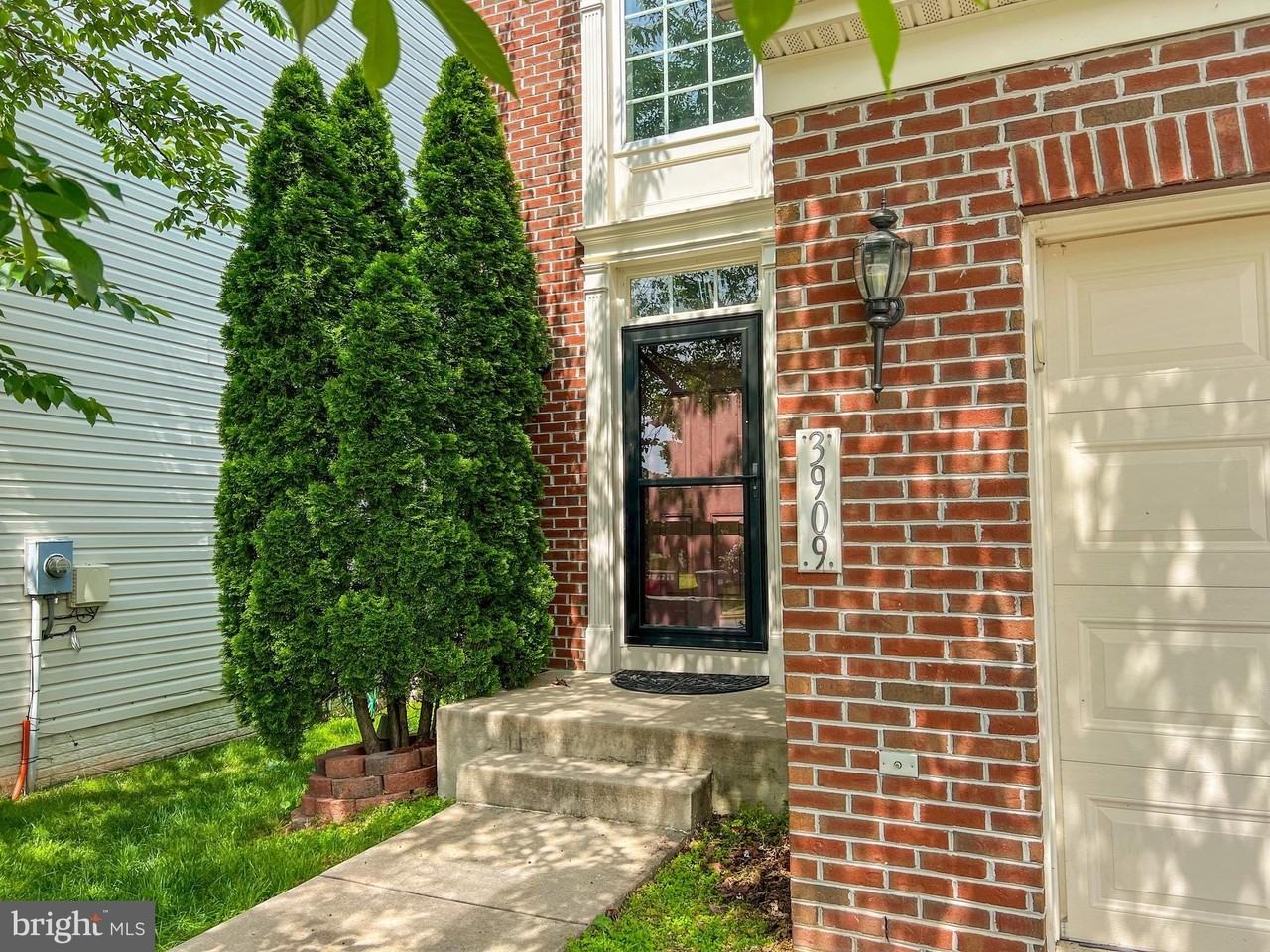 3909 Beeker Mill Pl - Photo 2 of 50