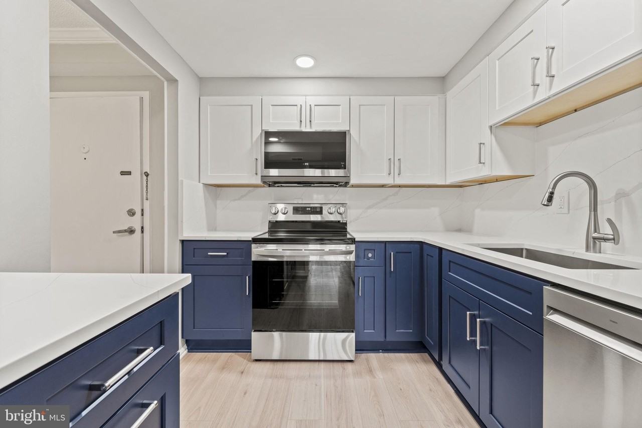 7640 Tremayne Pl #110 - Photo 4 of 25