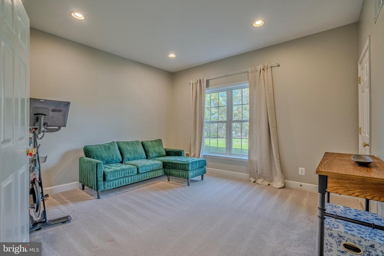 2520 Walnut Leaf Ln - Photo 7 of 32